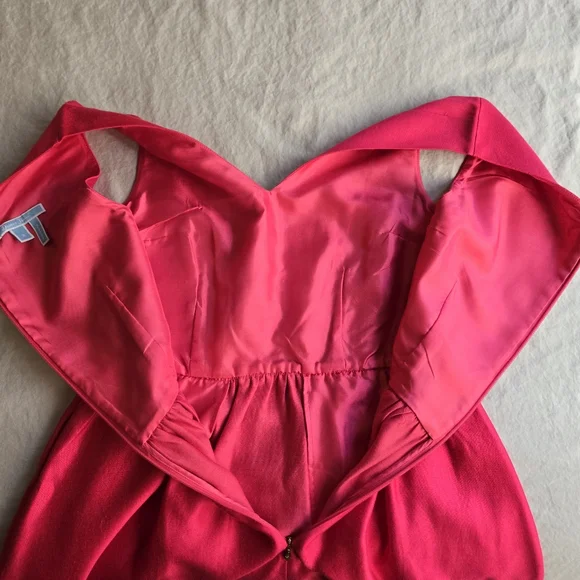 Draper James Red V-Neck Sleeveless Mini Dress - Picture 13 of 16